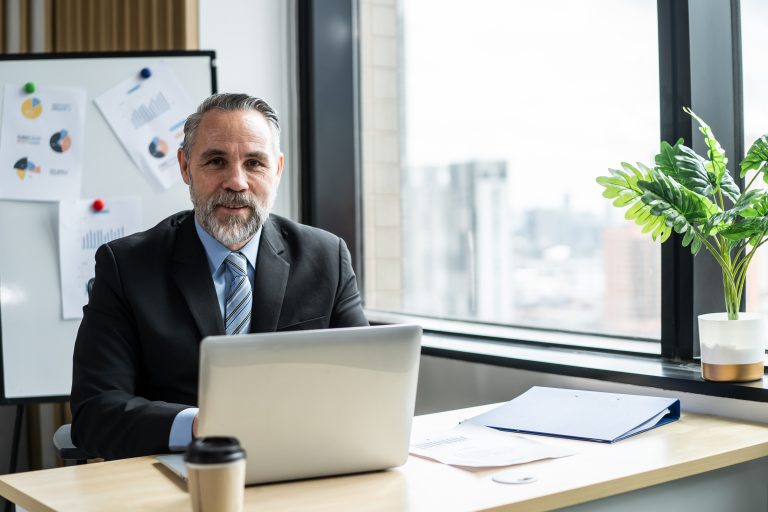 8 Tips to Make a Career Change at Any Age